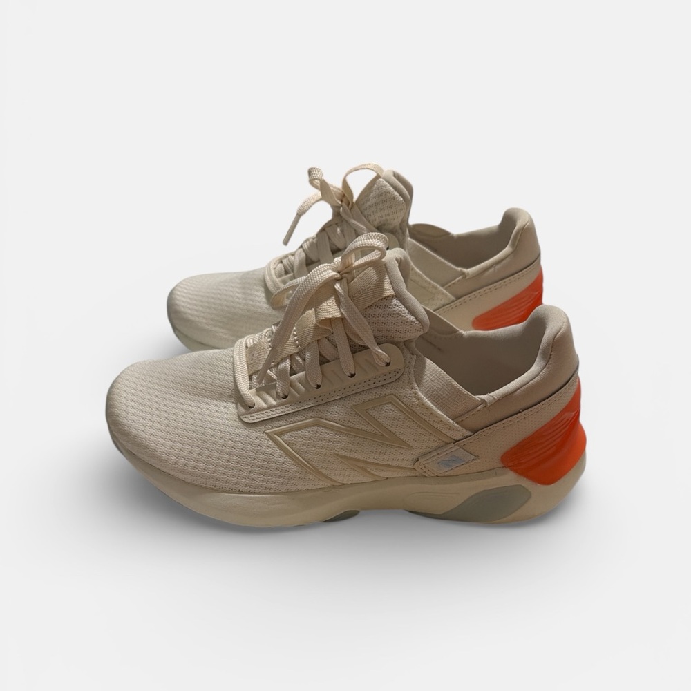 New Balance women’s ‎ Fresh Foam X 1440 sneakers size 8
